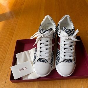 Bally Women's White and Navy Sneakers